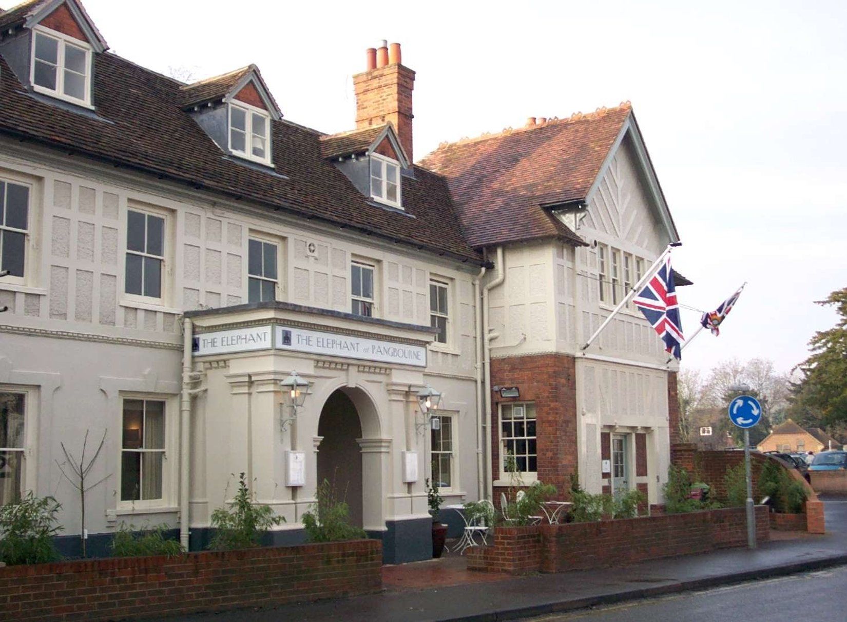 Elephant Hotel Pangbourne Εξωτερικό φωτογραφία