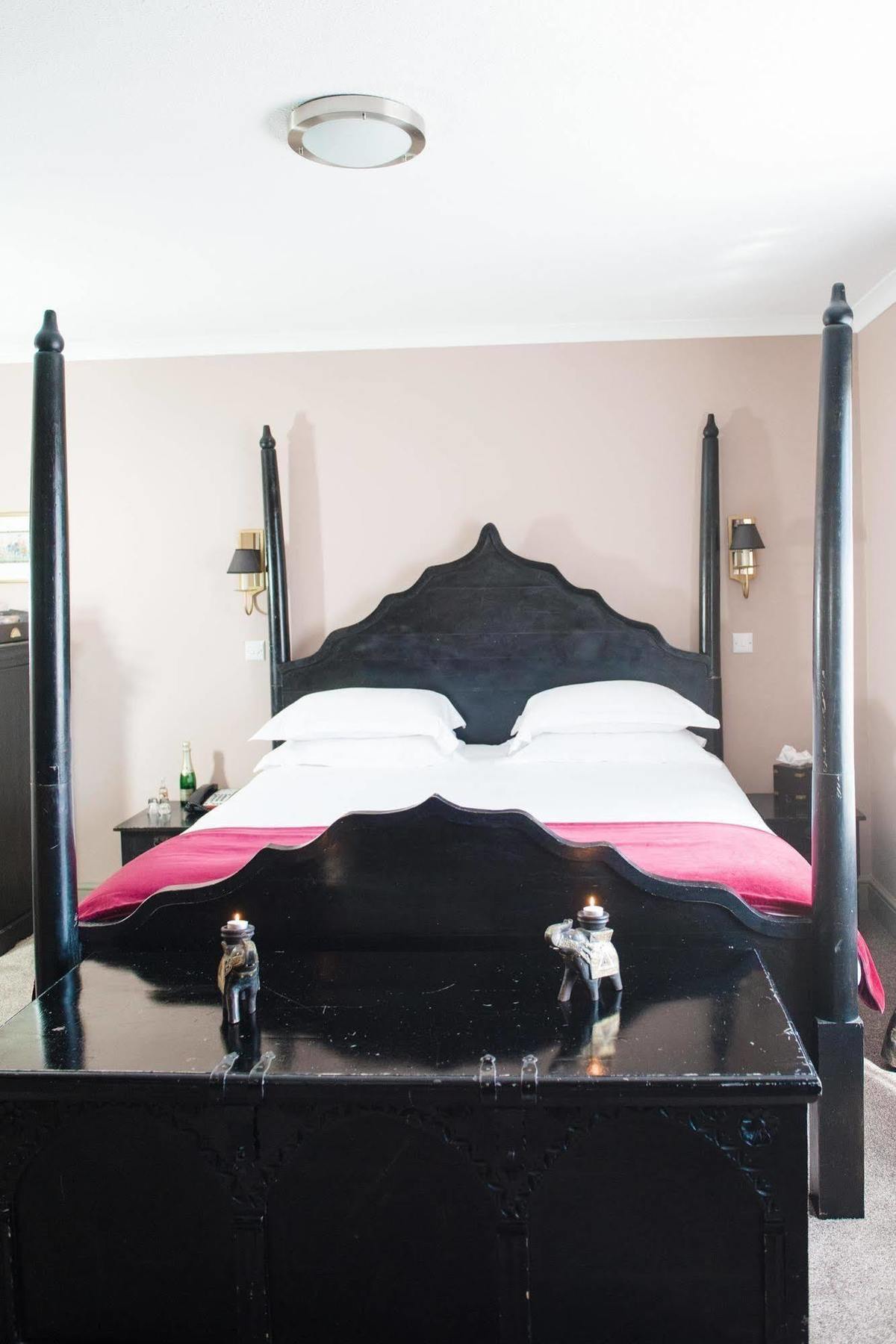 Elephant Hotel Pangbourne Εξωτερικό φωτογραφία